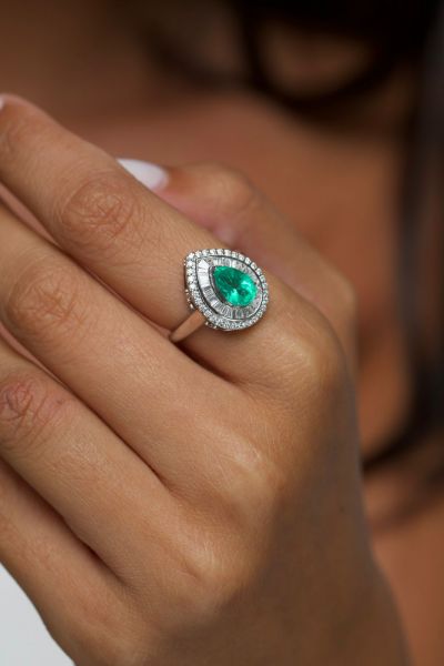 certified IGI Colombian emeralds and natural diamonds ring REF 135 ID:2950