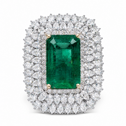 Royal collection Emerald Ring