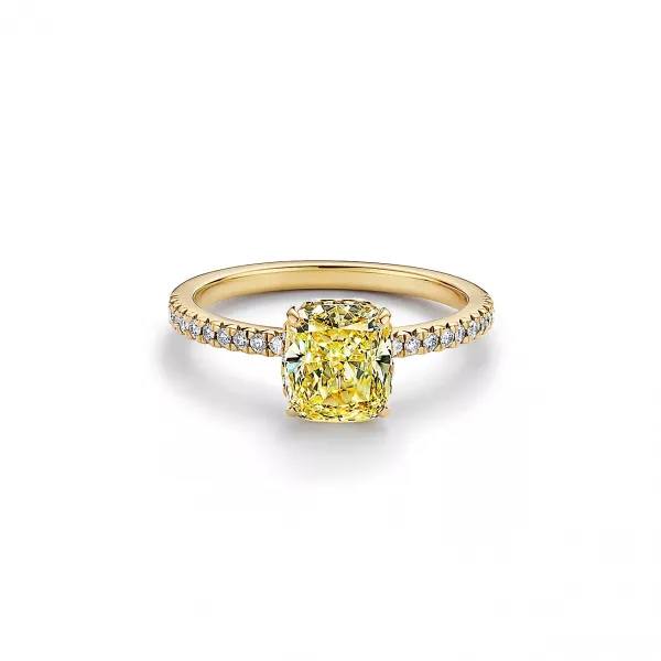 Ring with a Cushion-cut Yellow Diamond 