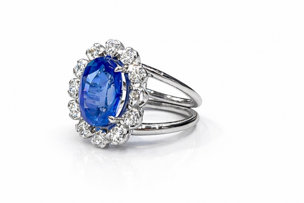 Natural Certified sapphire investment grade Ring REF:300 ID:9500